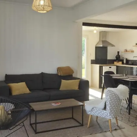 Maison Proche Clermont-fd Entre Chu Et Cezeaux -parking Сasa de vacaciones