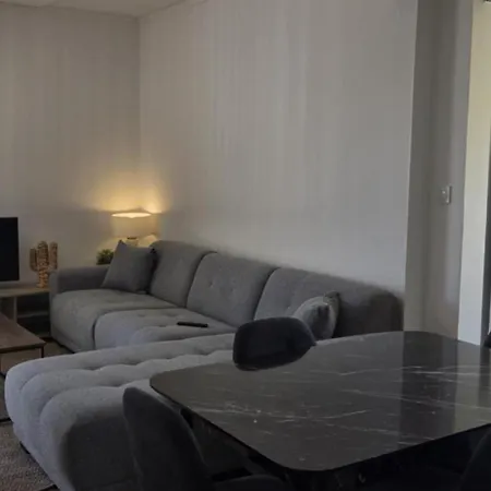 Dom wakacyjny Maison Proche Clermont-fd Entre Chu Et Cezeaux -parking *